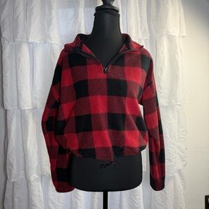 Flannel fleece crop pullover.